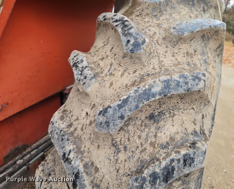 image for item EI8514 Allis-Chalmers  185 tractor