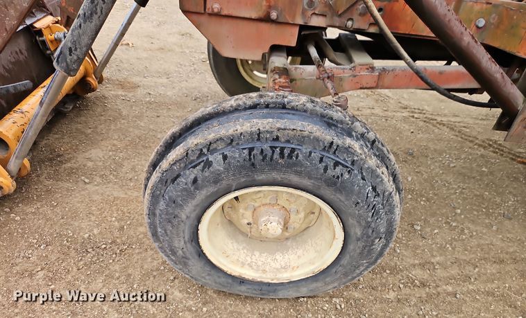 image for item EI8514 Allis-Chalmers  185 tractor