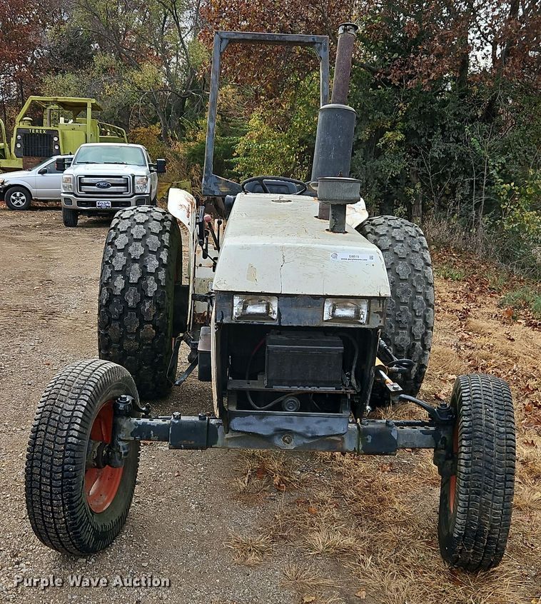 image for item EI8515 Case 1194 tractor