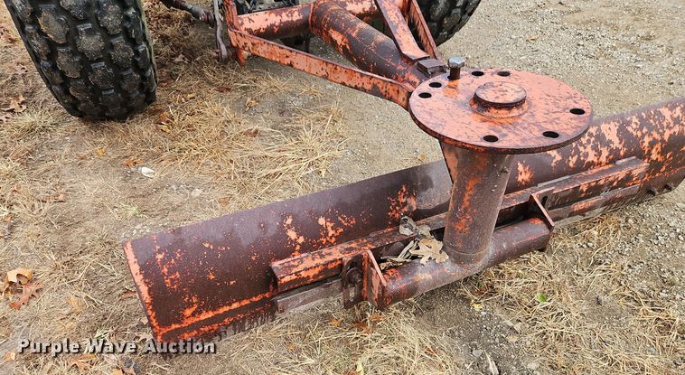 image for item EI8515 Case 1194 tractor