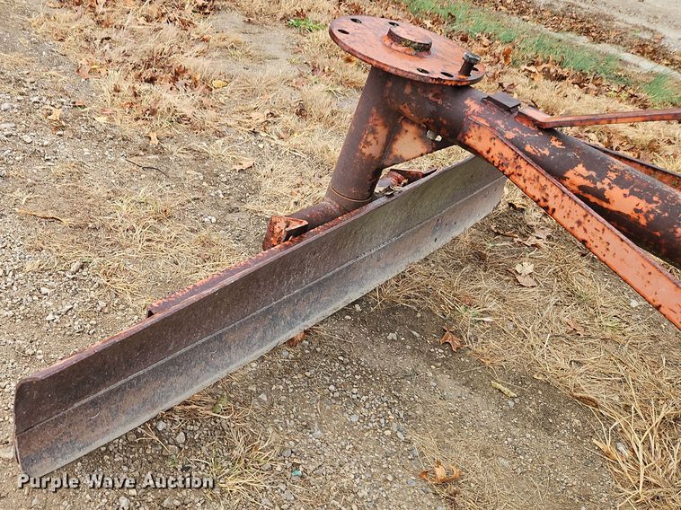 image for item EI8515 Case 1194 tractor