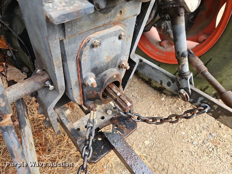 image for item EI8515 Case 1194 tractor