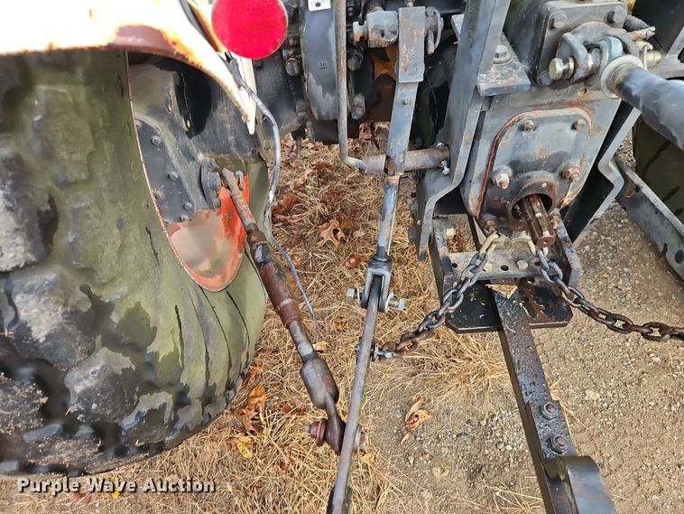 image for item EI8515 Case 1194 tractor