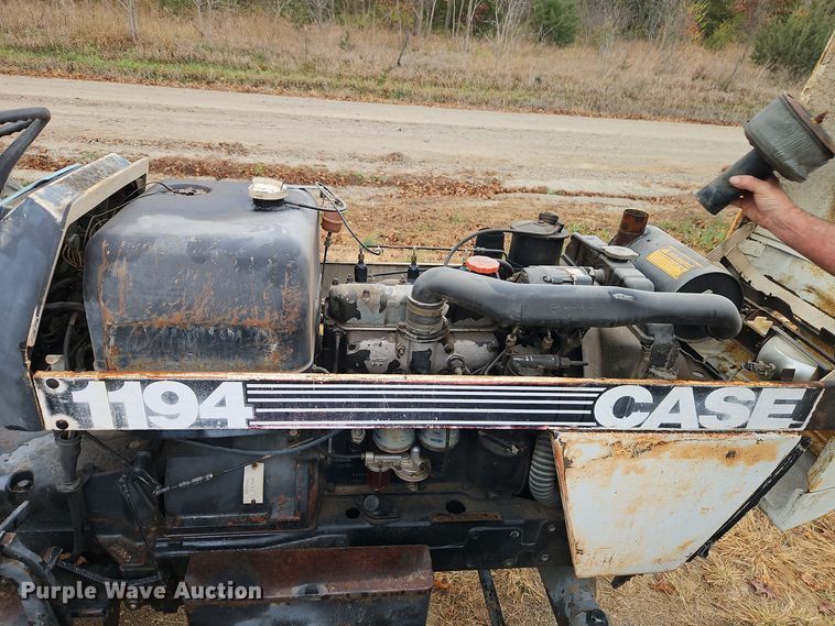 image for item EI8515 Case 1194 tractor