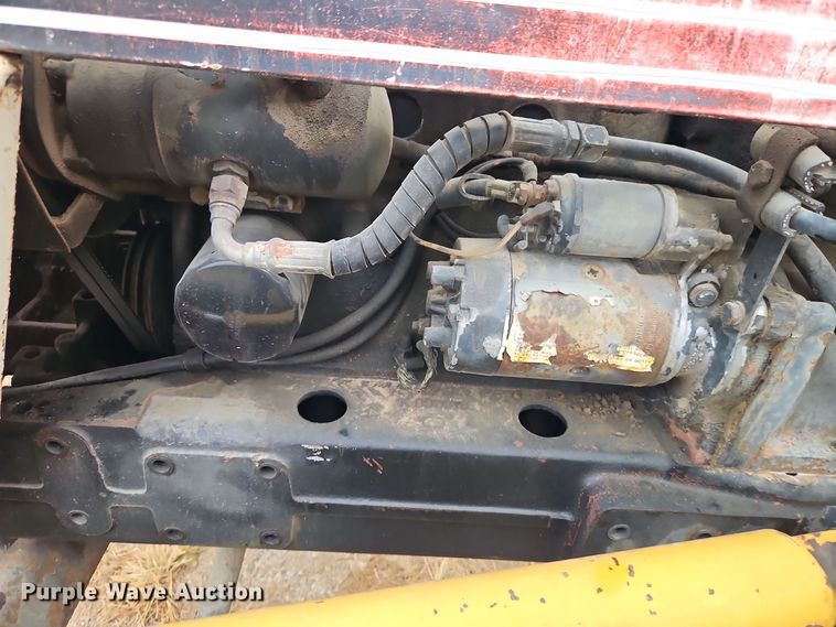 image for item EI8515 Case 1194 tractor