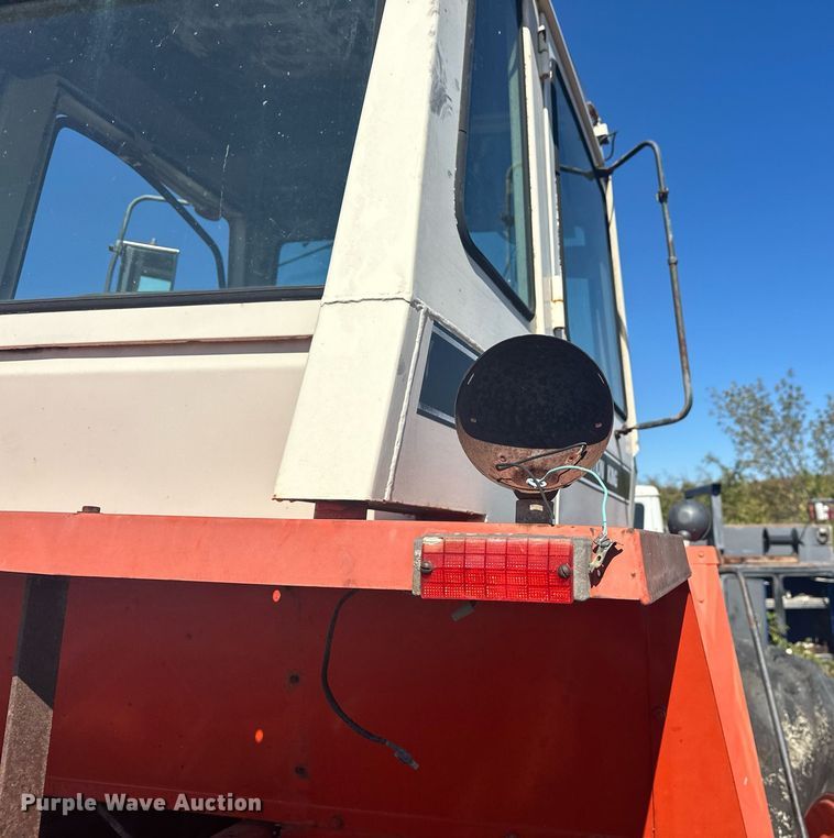 image for item EJ4997 Case 2470 4WD tractor