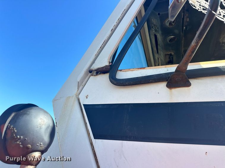 image for item EJ4997 Case 2470 4WD tractor