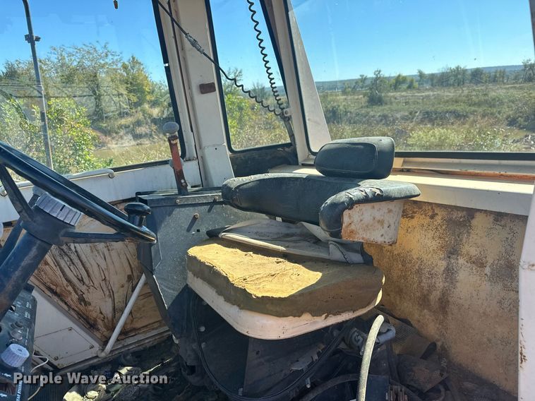 image for item EJ4997 Case 2470 4WD tractor