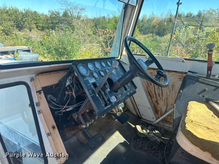 image for item EJ4997 Case 2470 4WD tractor