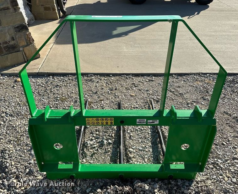 image for item EJ5031 Hustler  LE110 SS 3T skid steer bale spear