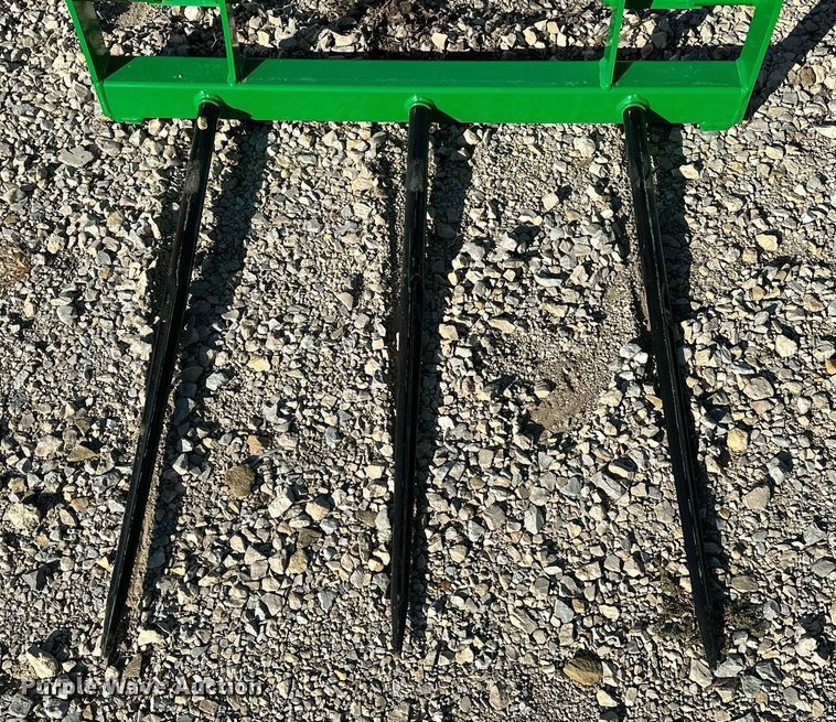 image for item EJ5031 Hustler  LE110 SS 3T skid steer bale spear