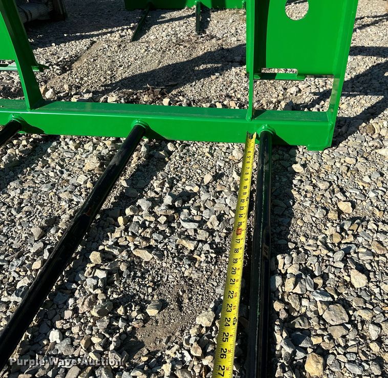 image for item EJ5031 Hustler  LE110 SS 3T skid steer bale spear