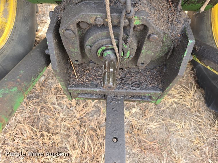 image for item EK2352 1979 John Deere 2840 tractor