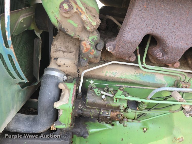 image for item EK2352 1979 John Deere 2840 tractor