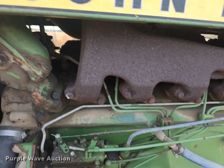 image for item EK2352 1979 John Deere 2840 tractor