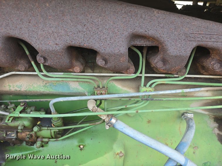 image for item EK2352 1979 John Deere 2840 tractor