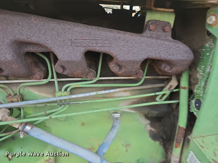 image for item EK2352 1979 John Deere 2840 tractor