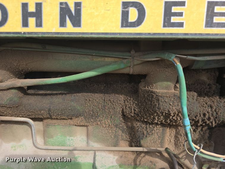 image for item EK2352 1979 John Deere 2840 tractor