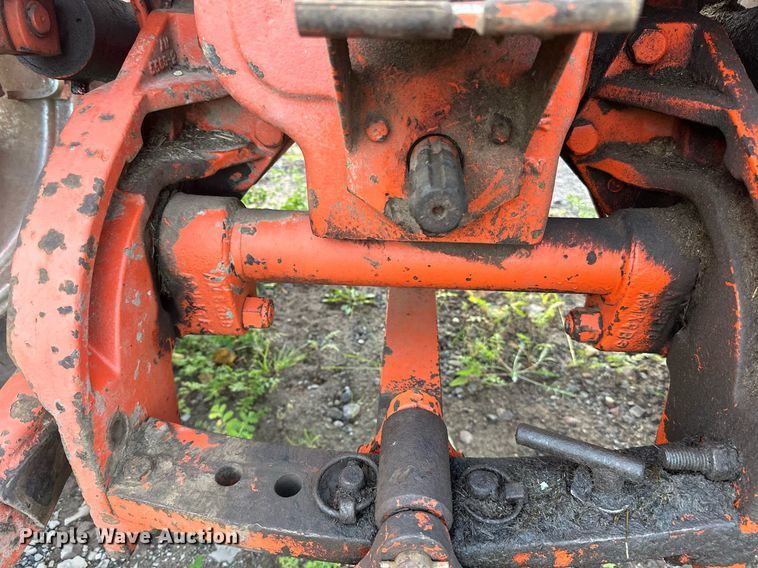 image for item EN2504 Allis-Chalmers  170 tractor