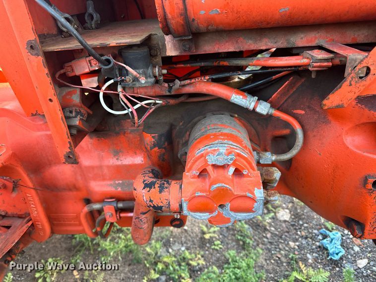 image for item EN2504 Allis-Chalmers  170 tractor