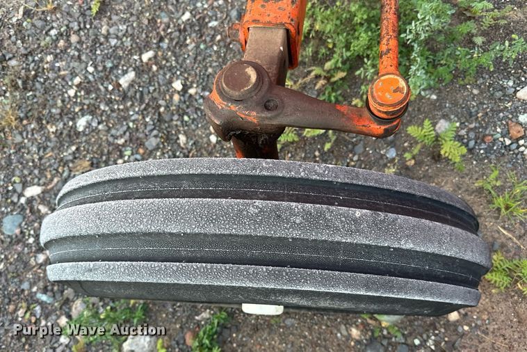 image for item EN2504 Allis-Chalmers  170 tractor