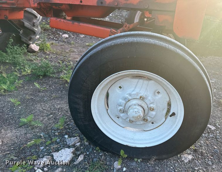 image for item EN2504 Allis-Chalmers  170 tractor