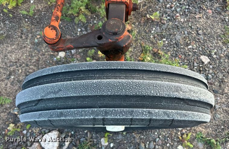 image for item EN2504 Allis-Chalmers  170 tractor