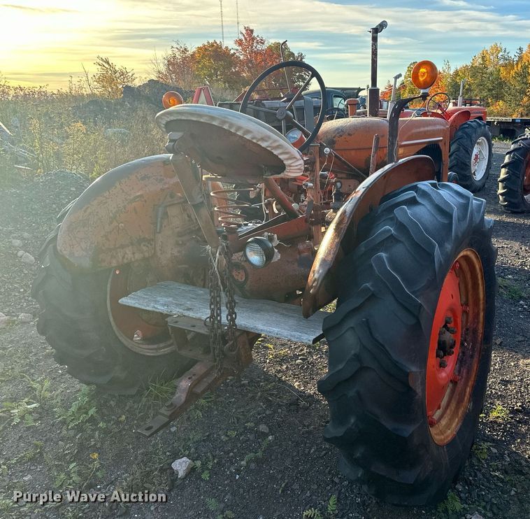 image for item EN2506 1940 Allis-Chalmers  WC tractor