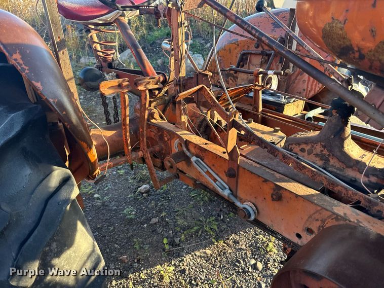 image for item EN2506 1940 Allis-Chalmers  WC tractor