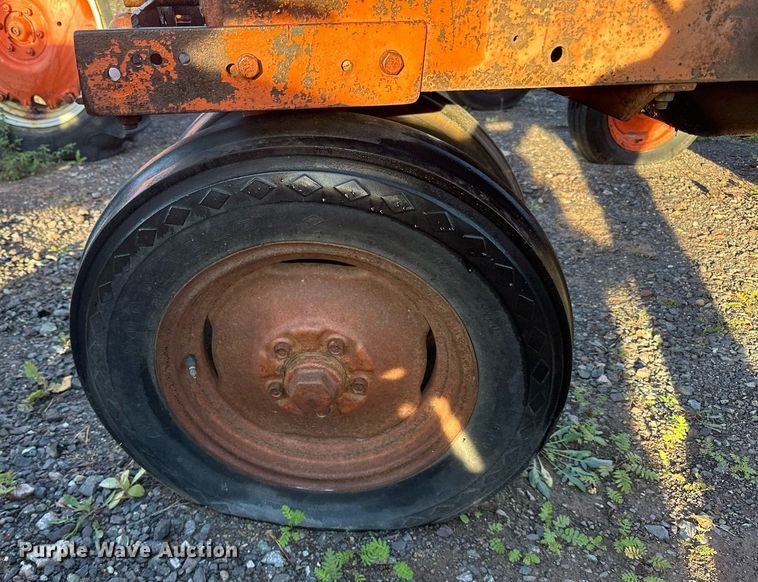 image for item EN2506 1940 Allis-Chalmers  WC tractor