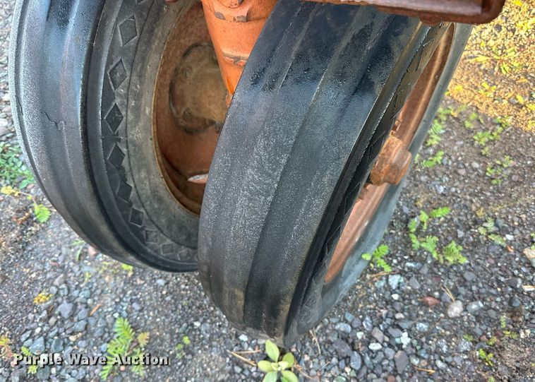 image for item EN2506 1940 Allis-Chalmers  WC tractor