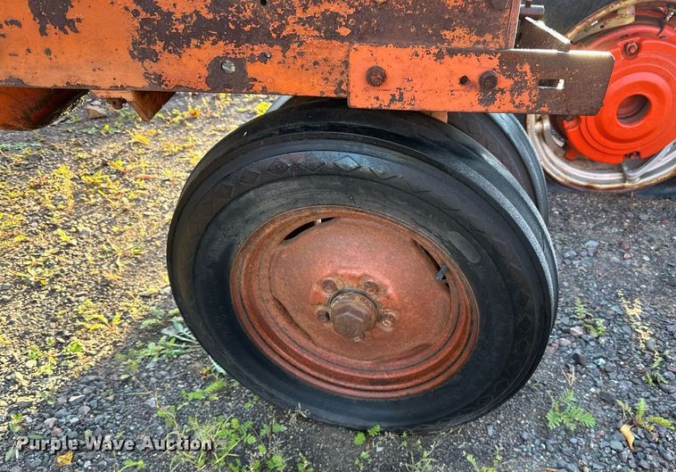 image for item EN2506 1940 Allis-Chalmers  WC tractor