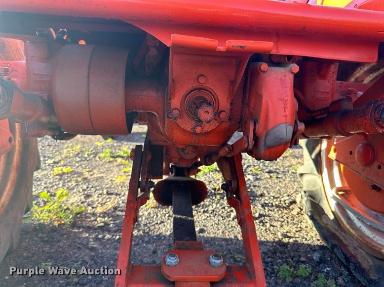 image for item EN2507 1956 Allis-Chalmers CA tractor