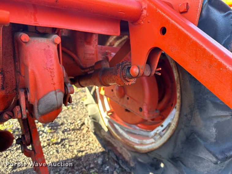 image for item EN2507 1956 Allis-Chalmers CA tractor