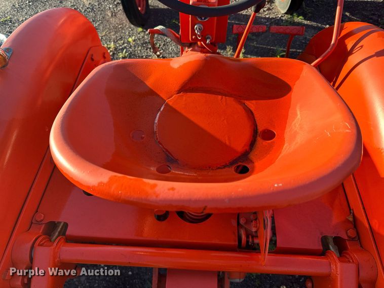 image for item EN2507 1956 Allis-Chalmers CA tractor