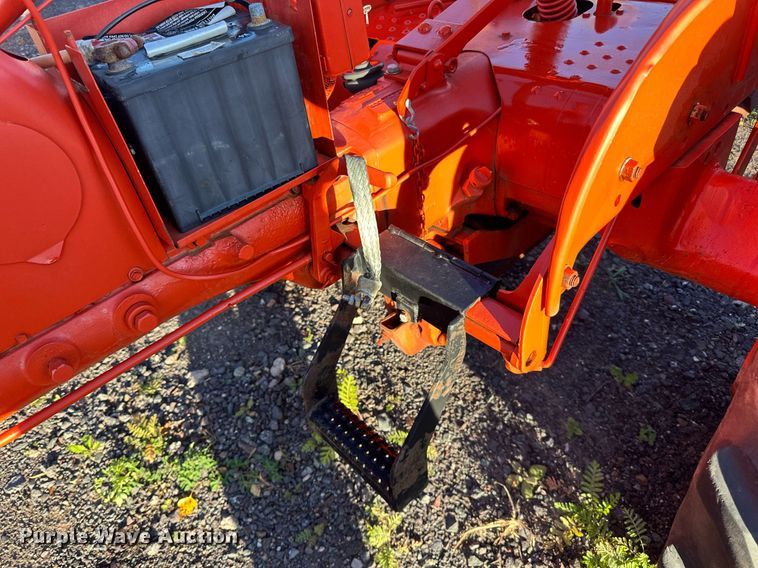 image for item EN2507 1956 Allis-Chalmers CA tractor