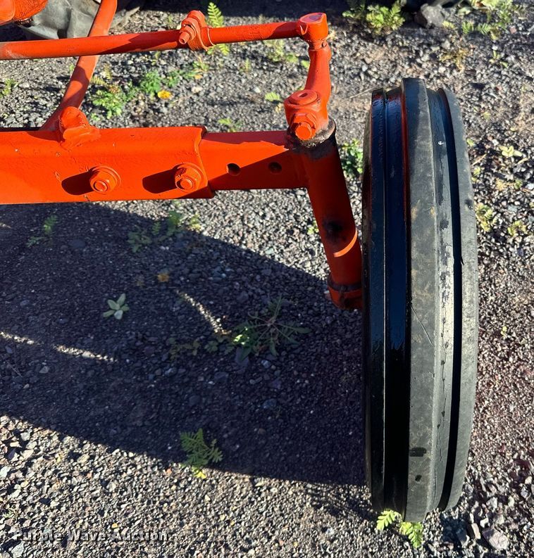 image for item EN2507 1956 Allis-Chalmers CA tractor