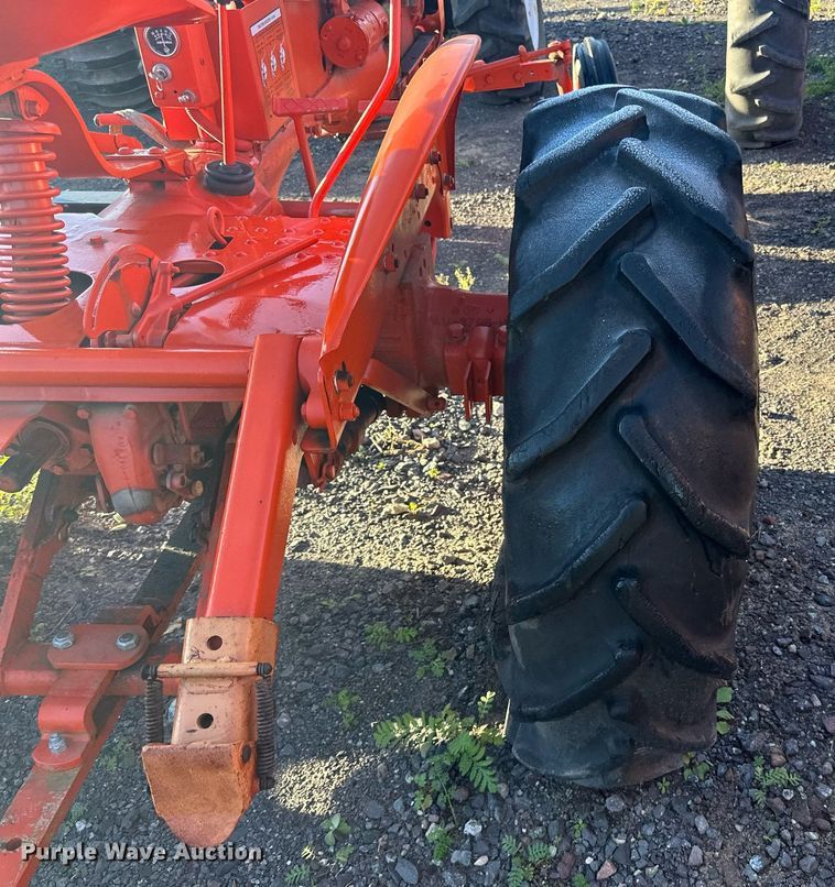 image for item EN2507 1956 Allis-Chalmers CA tractor