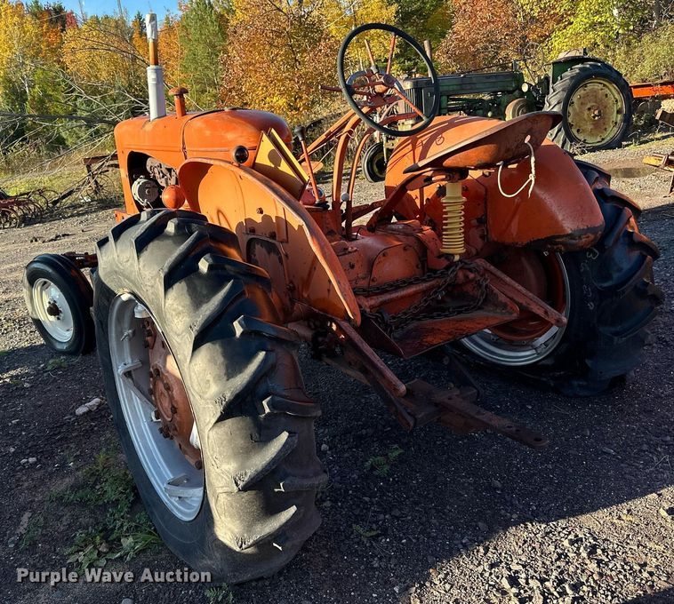 image for item EN2509 1952 Allis-Chalmers WD tractor