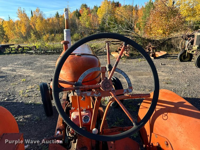 image for item EN2509 1952 Allis-Chalmers WD tractor