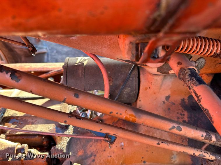 image for item EN2509 1952 Allis-Chalmers WD tractor