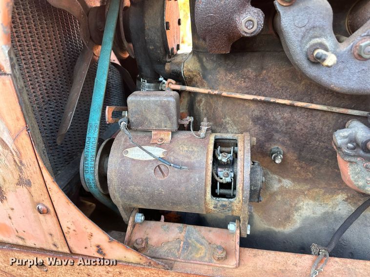 image for item EN2511 1948 Allis chalmers  WD tractor