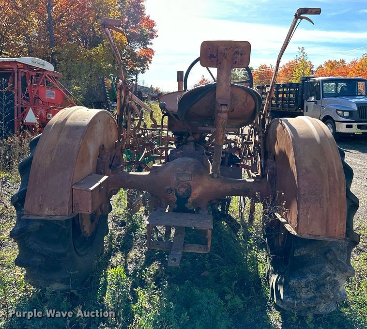image for item EN2520 1934 Allis-Chalmers WC cultivator tractor