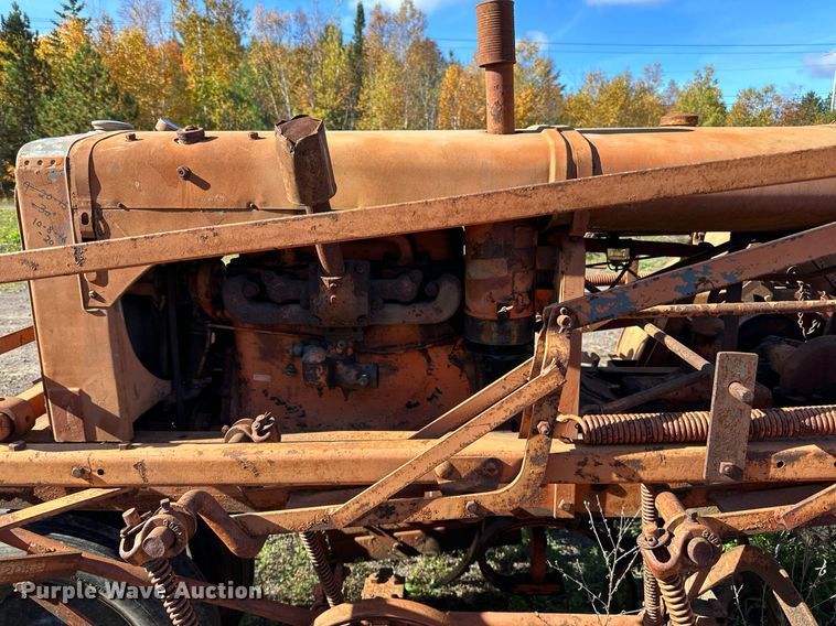 image for item EN2520 1934 Allis-Chalmers WC cultivator tractor
