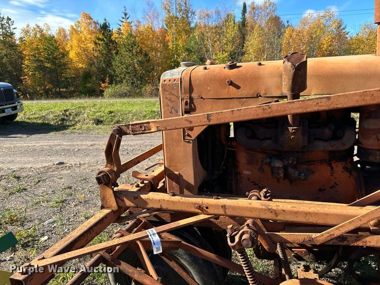 image for item EN2520 1934 Allis-Chalmers WC cultivator tractor