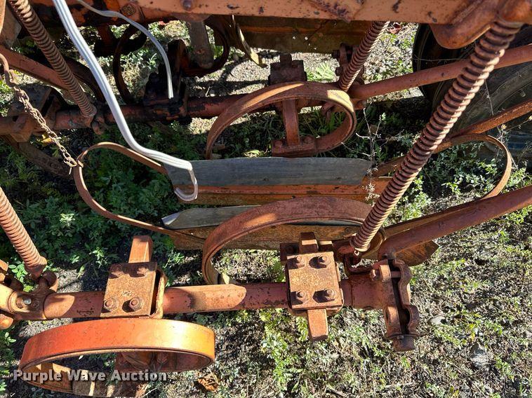 image for item EN2520 1934 Allis-Chalmers WC cultivator tractor