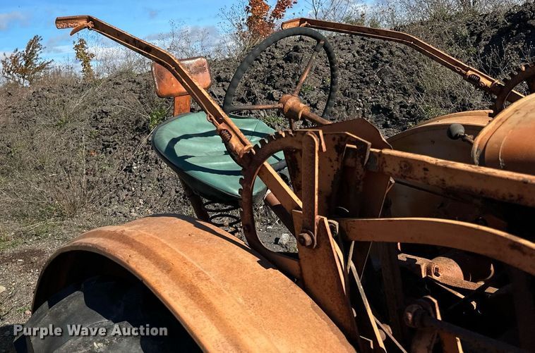 image for item EN2520 1934 Allis-Chalmers WC cultivator tractor