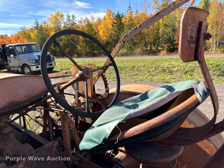 image for item EN2520 1934 Allis-Chalmers WC cultivator tractor