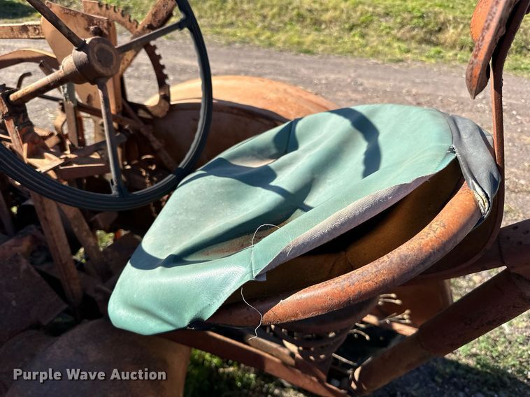 image for item EN2520 1934 Allis-Chalmers WC cultivator tractor