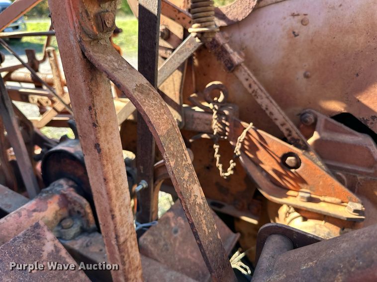image for item EN2520 1934 Allis-Chalmers WC cultivator tractor